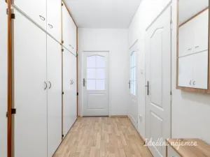 Pronájem bytu 2+1, Praha - Záběhlice, Jasmínová, 57 m2