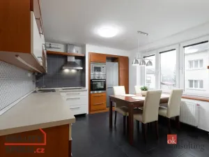 Prodej bytu 2+1, Opava - Předměstí, Vyhlídalova, 64 m2