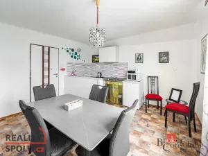 Prodej rodinného domu, Nové Hrady, Zahradní čtvrť, 214 m2