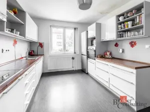 Prodej rodinného domu, Nové Hrady, Zahradní čtvrť, 214 m2