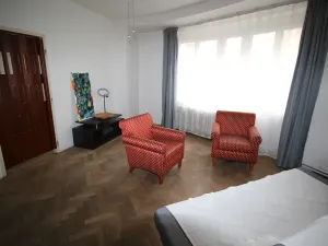 Prodej bytu 2+1, Praha - Dejvice, Kafkova, 59 m2