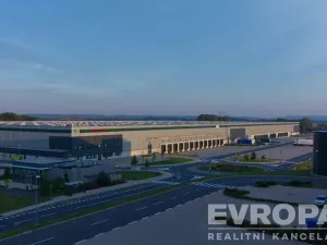 Pronájem skladu, Úžice, 5667 m2