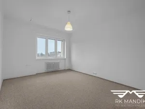 Pronájem bytu 2+kk, Praha - Kobylisy, Kobyliské náměstí, 56 m2