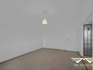 Pronájem bytu 2+kk, Praha - Kobylisy, Kobyliské náměstí, 56 m2