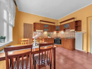 Prodej vícegeneračního domu, Telnice, 303 m2