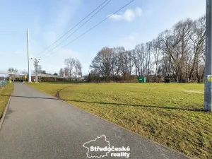 Prodej podílu komerčního pozemku, Čelákovice, 13487 m2