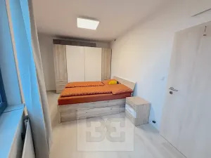 Pronájem bytu 2+kk, Praha - Modřany, Komořanská, 52 m2
