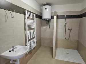 Pronájem bytu 1+kk, Chlumec nad Cidlinou, 45 m2