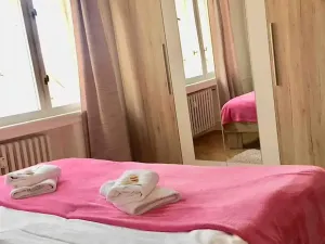 Pronájem bytu 1+1, Praha - Karlín, Sokolovská, 35 m2