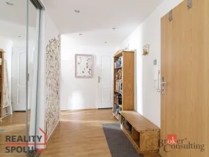 Prodej bytu 2+1, Ostrava - Poruba, nábřeží Svazu protifašistických bojovníků, 54 m2