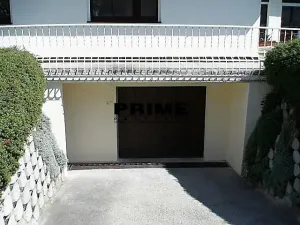 Pronájem rodinného domu, Praha - Nebušice, V březinkách, 365 m2