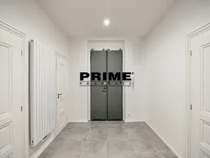 Pronájem bytu 3+1, Praha - Vinohrady, náměstí Jiřího z Poděbrad, 139 m2