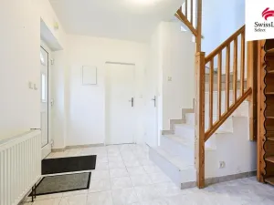 Prodej rodinného domu, Žákava, 200 m2