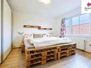 Prodej rodinného domu, Žákava, 200 m2