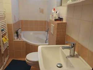 Pronájem bytu 2+1, Praha, Doudova, 64 m2