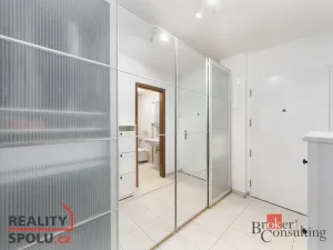 Prodej bytu 2+kk, Praha - Strašnice, Zvěřinova, 59 m2