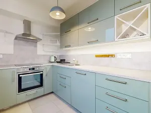 Pronájem bytu 3+1, Praha - Střížkov, Děčínská, 87 m2