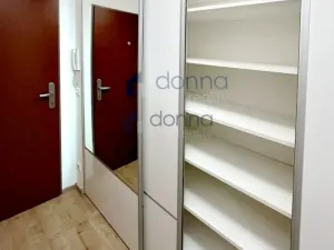 Pronájem bytu 2+kk, Praha, Freyova, 43 m2