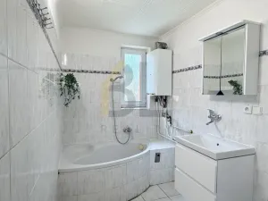 Prodej bytu 3+1, Hodonín, Seifertova, 55 m2