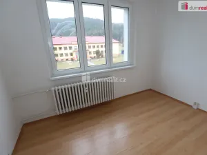 Prodej bytu 2+1, Hroznětín, Sídliště, 64 m2