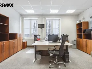 Prodej komerčního pozemku, Okříšky, Za tratí, 34555 m2