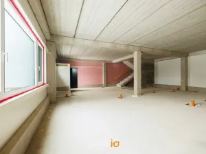 Pronájem skladu, Brno, Zaoralova, 1395 m2