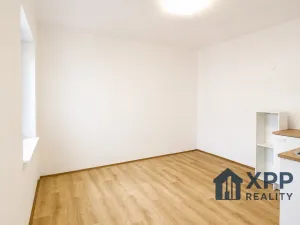 Pronájem bytu 1+kk, Chlum u Třeboně, 22 m2