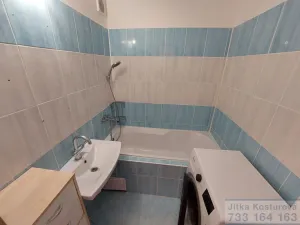 Pronájem bytu 2+1, Krnov - Pod Cvilínem, SPC G, 55 m2