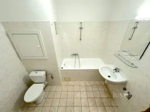 Pronájem bytu 1+kk, Praha, Kodymova, 41 m2