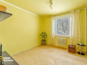 Prodej bytu 2+1, Vsetín, Ohrada, 55 m2