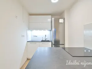 Pronájem bytu 2+kk, Brno, Líšeňská, 34 m2