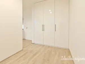 Pronájem bytu 2+kk, Brno, Líšeňská, 34 m2