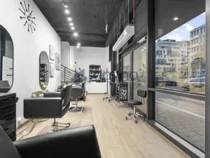 Pronájem obchodního prostoru, Praha, Sokolovská, 184 m2