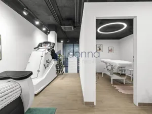 Pronájem obchodního prostoru, Praha, Sokolovská, 184 m2