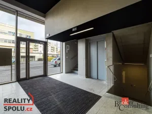 Pronájem bytu 1+kk, Plzeň - Východní Předměstí, Zahradní, 45 m2