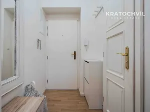 Prodej bytu 1+kk, Praha - Bubeneč, Korunovační, 32 m2