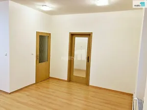 Prodej kanceláře, Plzeň - Východní Předměstí, Rubešova, 65 m2