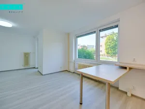 Pronájem bytu 1+kk, Olomouc - Neředín, Neředínská, 34 m2