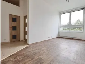 Pronájem bytu 2+kk, Meziboří, nám. 8. května, 54 m2