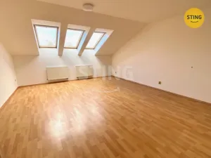 Pronájem bytu 2+kk, Opava - Předměstí, Nádražní okruh, 69 m2