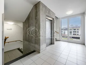 Pronájem bytu 2+kk, Praha, Fikerova, 62 m2