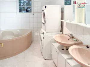 Pronájem rodinného domu, Praha - Nebušice, V březinkách, 365 m2