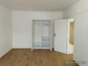 Pronájem bytu 1+1, Praha - Nusle, U družstva Repo, 37 m2