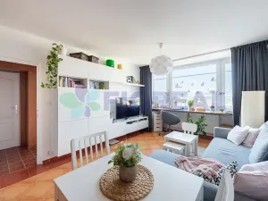 Prodej bytu 2+kk, Praha - Troja, Olštýnská, 37 m2