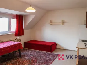 Pronájem bytu 1+kk, Praha - Břevnov, Na Petřinách, 34 m2