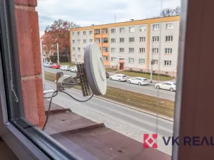 Pronájem bytu 1+kk, Praha - Břevnov, Na Petřinách, 34 m2