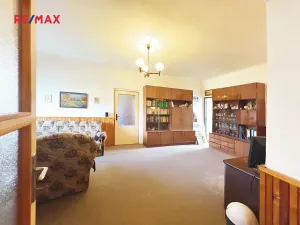 Prodej rodinného domu, Chrást, 280 m2