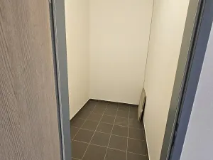 Pronájem bytu 1+kk, Praha - Hloubětín, Poděbradská, 34 m2