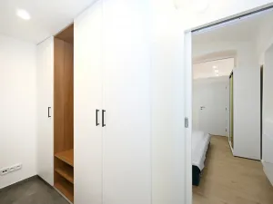Pronájem bytu 2+kk, Praha - Košíře, Holečkova, 44 m2