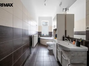 Prodej činžovního domu, Hronov, T. G. Masaryka, 620 m2